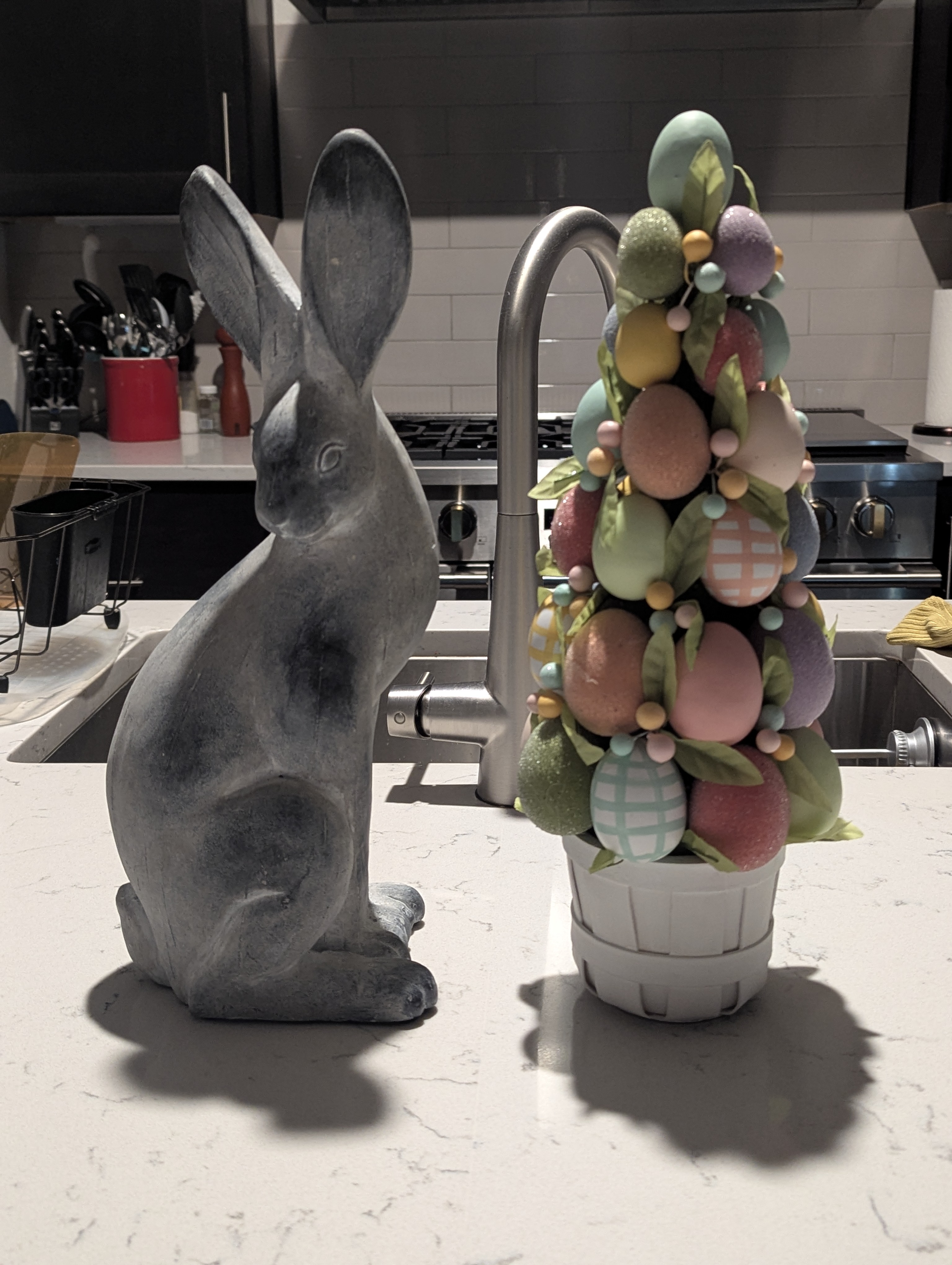 Easter bunnies, Easter decorations